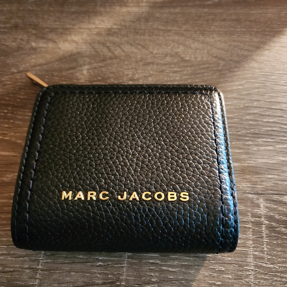 Marc Jacobs wallet